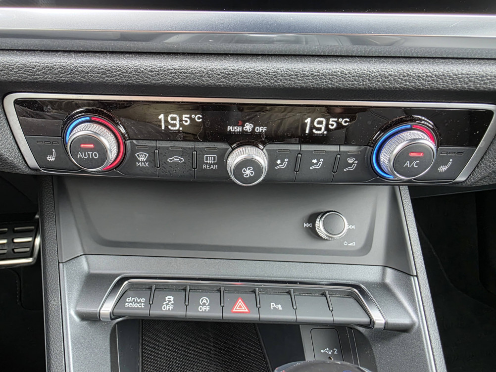 Acheter Audi Q3 Q3 Sportback 35 TDI 150 ch S tronic 7 S line 5p occasion dans les concessions du Groupe Faurie