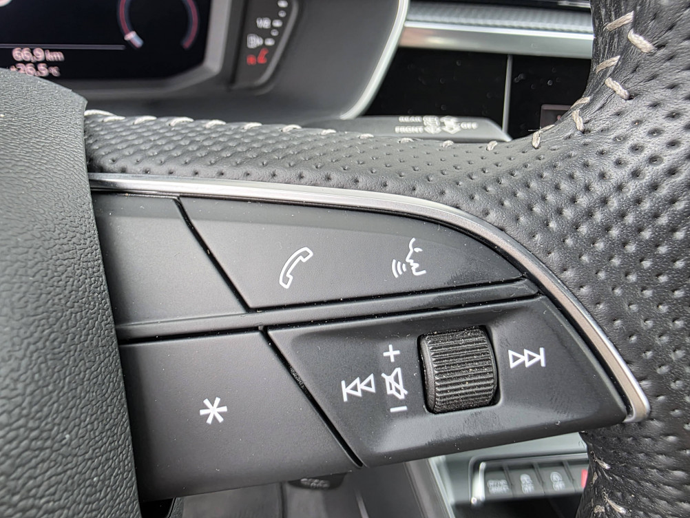 Acheter Audi Q3 Q3 Sportback 35 TDI 150 ch S tronic 7 S line 5p occasion dans les concessions du Groupe Faurie