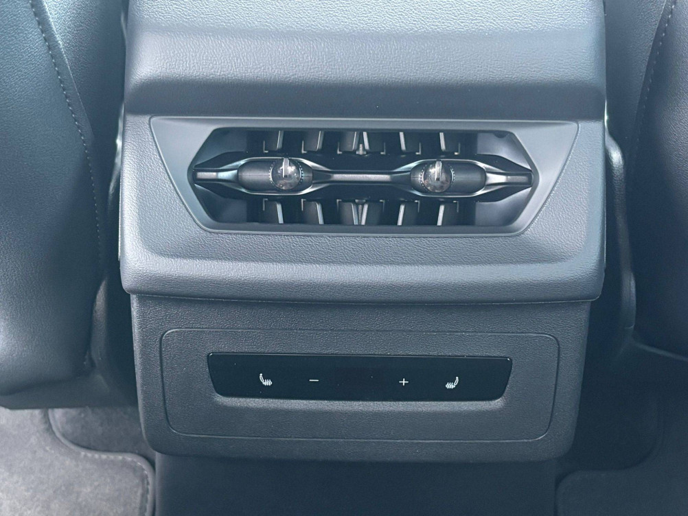 Acheter Audi Q6 E-TRON Q6 e-tron Sportback 306 ch 100 kWh performance S line 5p neuf dans les concessions du Groupe Faurie