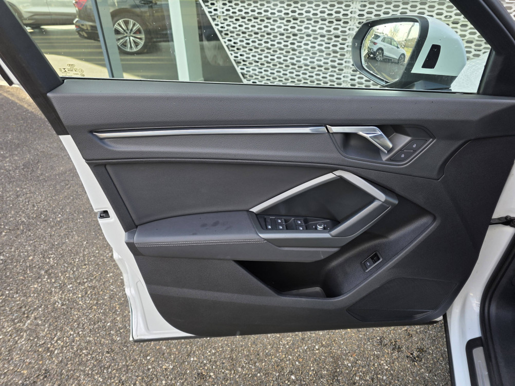 Acheter Audi Q3 Q3 Sportback 35 TDI 150 ch S tronic 7 S line 5p occasion dans les concessions du Groupe Faurie