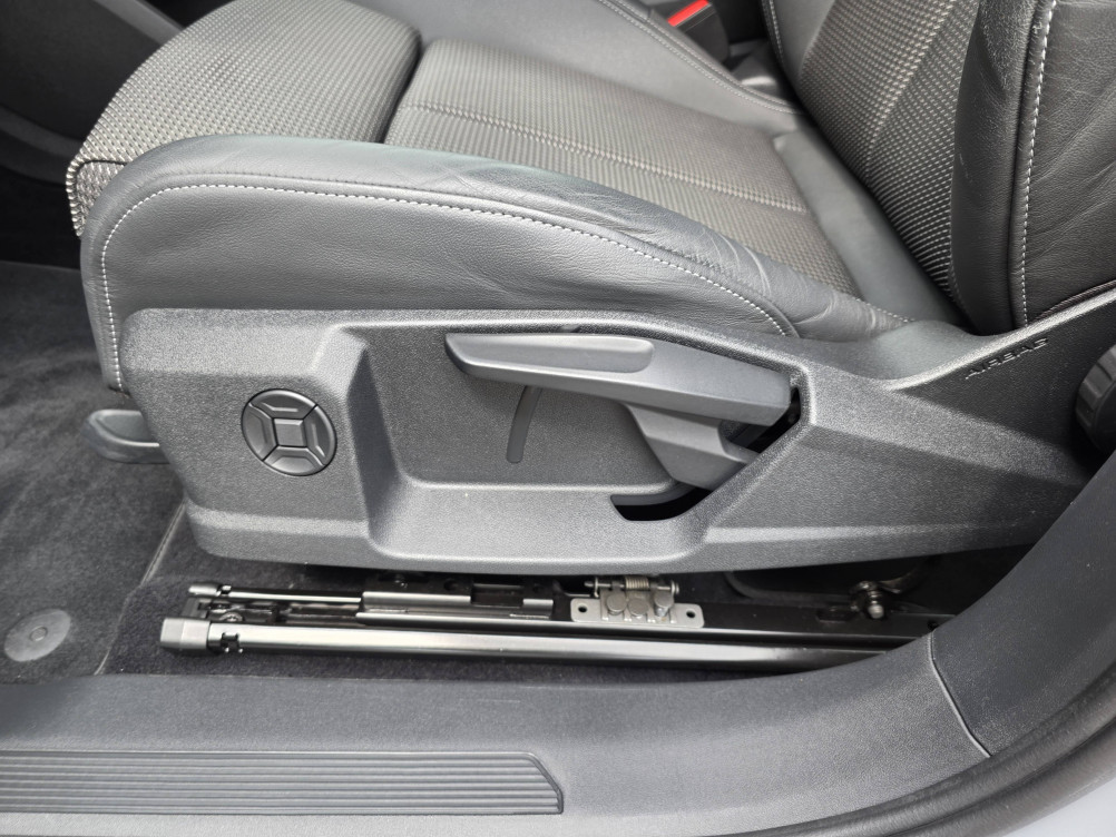 Acheter Audi Q4 Q4 e-tron Sportback 50 quattro 299 ch 82 kW S line 5p occasion dans les concessions du Groupe Faurie