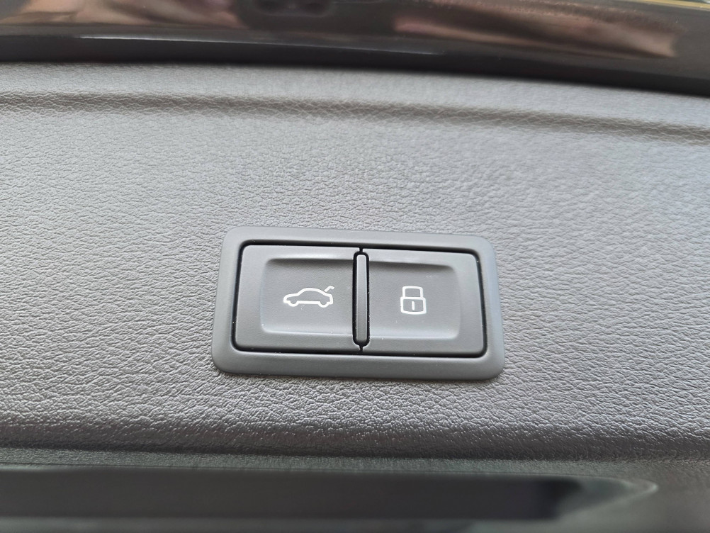 Acheter Audi A4 A4 Avant 40 TDI 204 S tronic 7 S line 5p occasion dans les concessions du Groupe Faurie