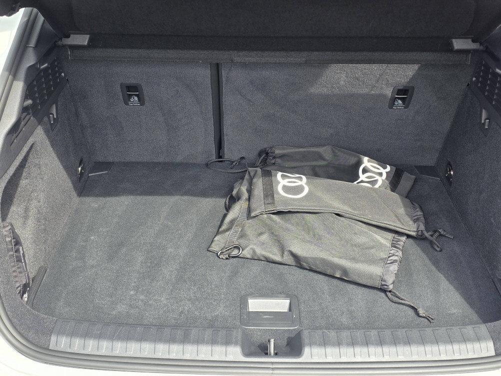 Acheter Audi A3 A3 Sportback 40 TFSIe 204 S tronic 6 S Line 5p neuf dans les concessions du Groupe Faurie