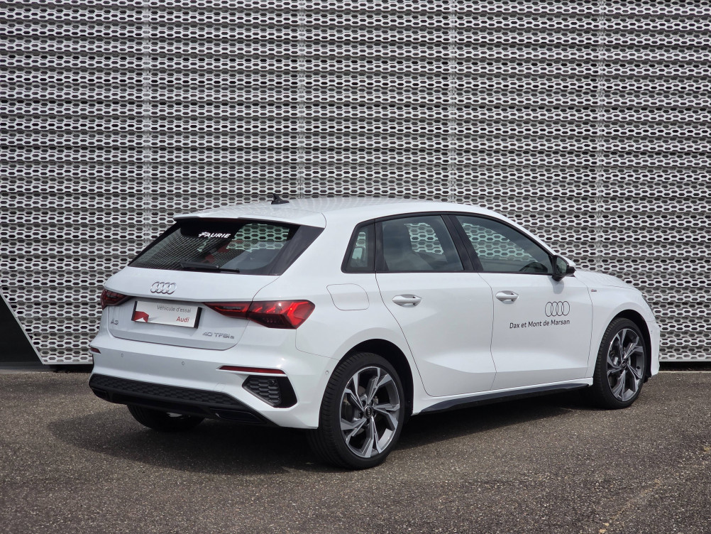 Acheter Audi A3 A3 Sportback 40 TFSIe 204 S tronic 6 S Line 5p neuf dans les concessions du Groupe Faurie