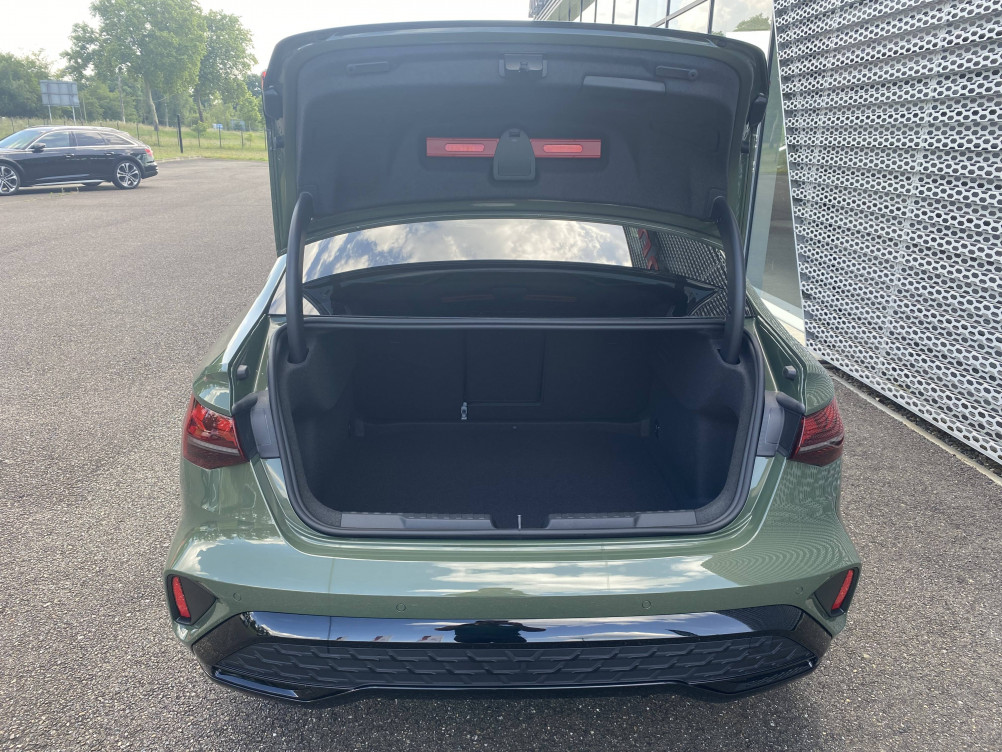 Acheter Audi A3 A3 Berline 35 TFSI Mild Hybrid 150 S tronic 7 S line 4p neuf dans les concessions du Groupe Faurie