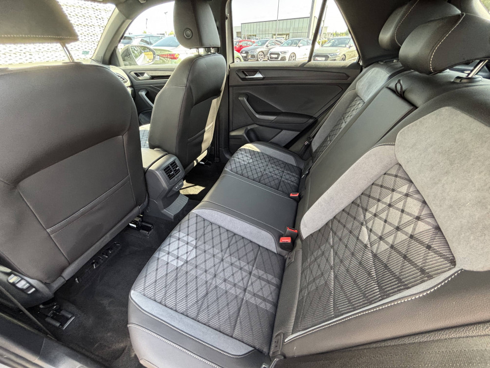 Acheter Volkswagen T-Roc T-Roc 1.5 TSI EVO 150 Start/Stop DSG7 R-Line 5p occasion dans les concessions du Groupe Faurie