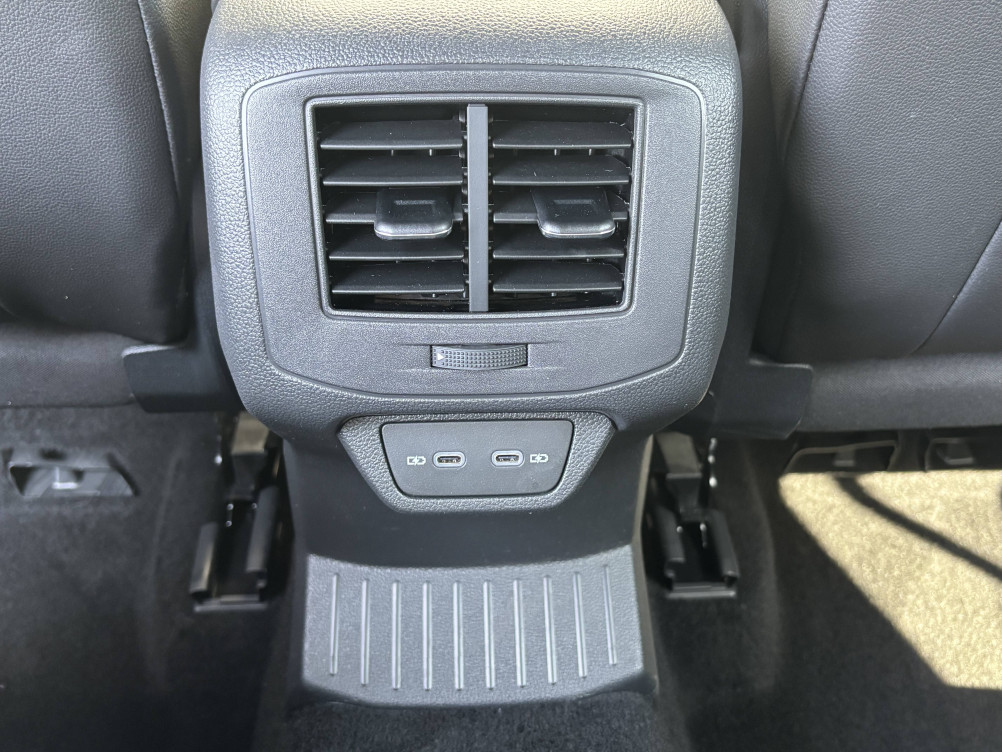 Acheter Volkswagen T-Roc T-Roc 1.5 TSI EVO 150 Start/Stop DSG7 R-Line 5p occasion dans les concessions du Groupe Faurie
