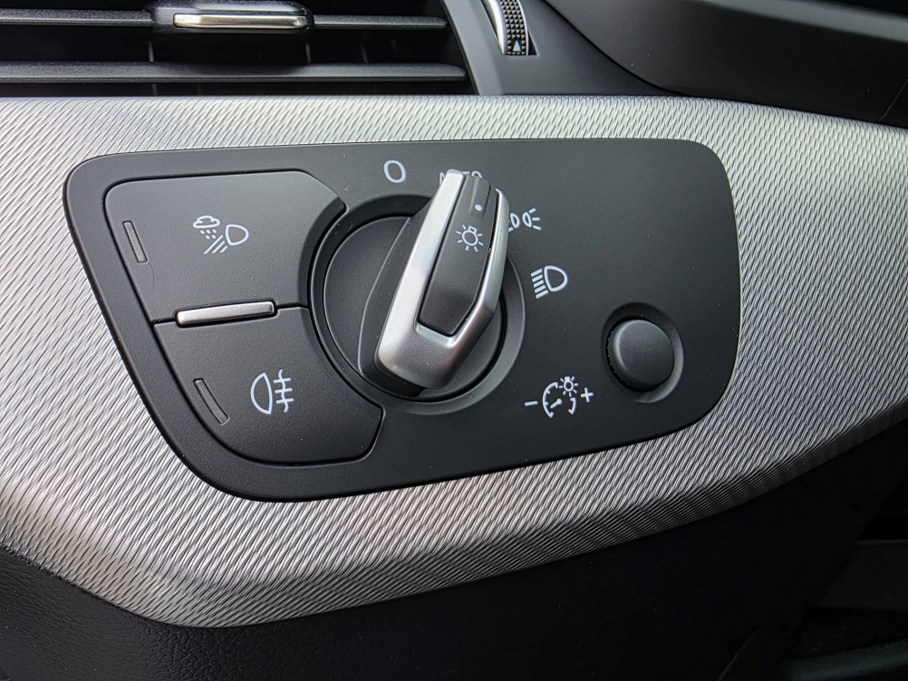 Acheter Audi A4 A4 Avant 35 TFSI 150 S tronic 7 Avus 5p occasion dans les concessions du Groupe Faurie