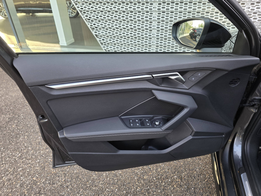 Acheter Audi A3 A3 Sportback 35 TFSI Mild Hybrid 150 S tronic 7 S Line 5p occasion dans les concessions du Groupe Faurie