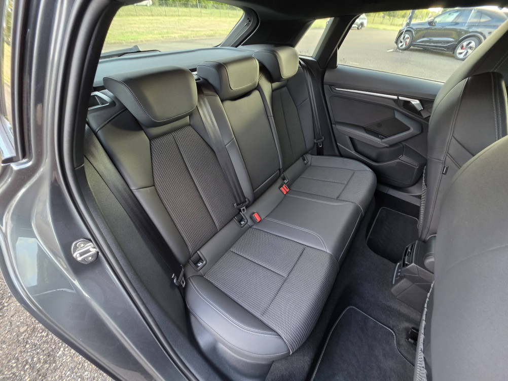 Acheter Audi A3 A3 Sportback 35 TFSI Mild Hybrid 150 S tronic 7 S Line 5p occasion dans les concessions du Groupe Faurie