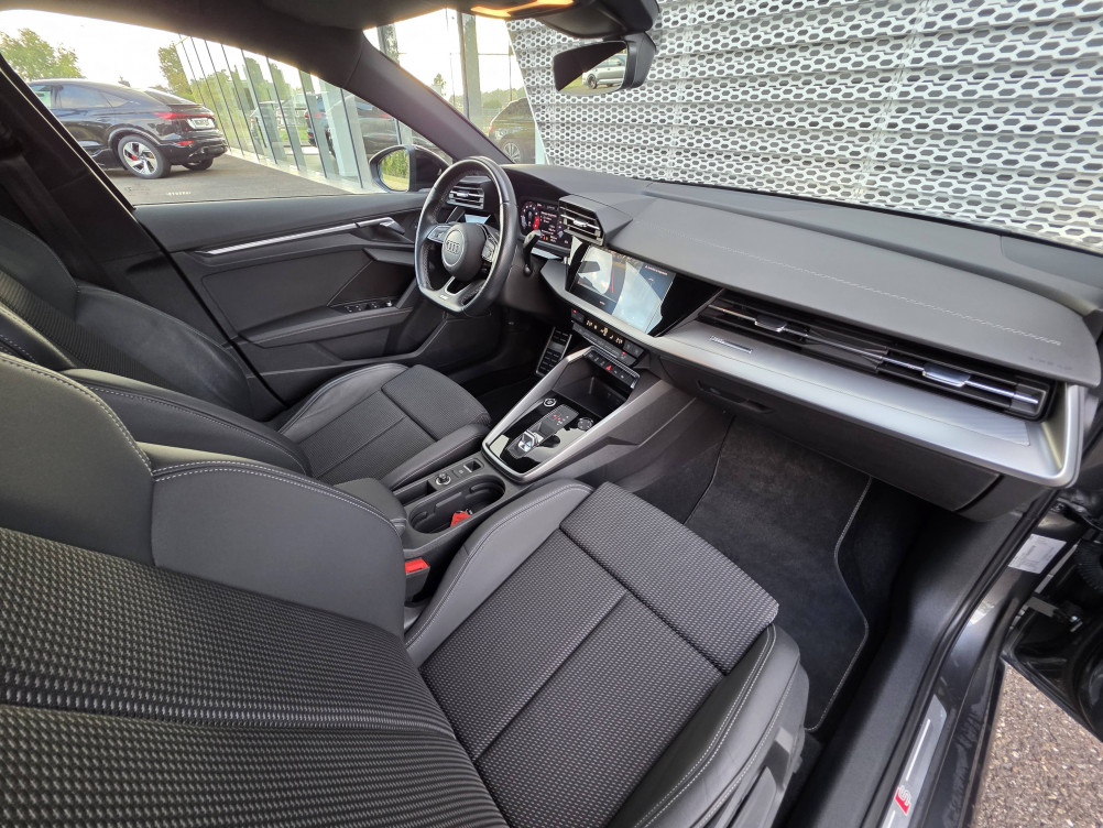 Acheter Audi A3 A3 Sportback 35 TFSI Mild Hybrid 150 S tronic 7 S Line 5p occasion dans les concessions du Groupe Faurie