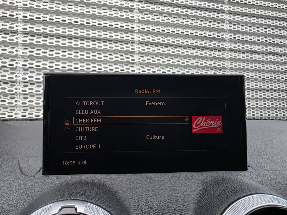 Acheter Audi Q2 Q2 30 TDI 116 S tronic 7 S line Plus 5p occasion dans les concessions du Groupe Faurie