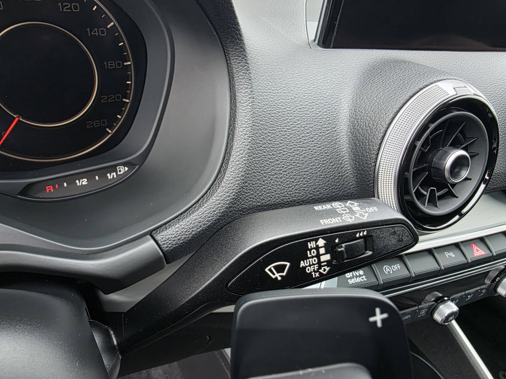 Acheter Audi Q2 Q2 30 TDI 116 S tronic 7 S line Plus 5p occasion dans les concessions du Groupe Faurie