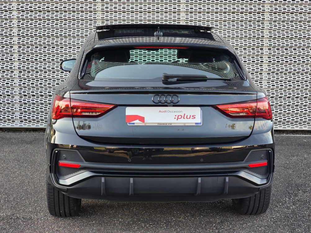 Acheter Audi Q3 Q3 Sportback 35 TDI 150 ch S tronic 7 S line 5p occasion dans les concessions du Groupe Faurie