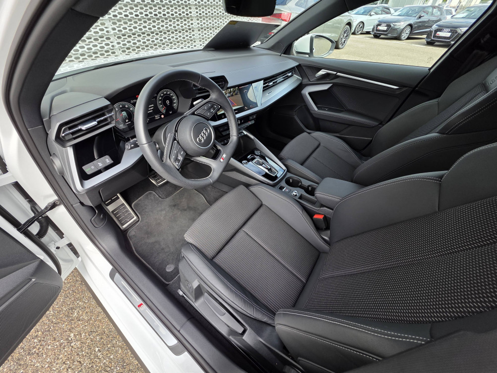 Acheter Audi A3 A3 Sportback TFSI Mild Hybrid 150 S tronic 7 S line 5p occasion dans les concessions du Groupe Faurie