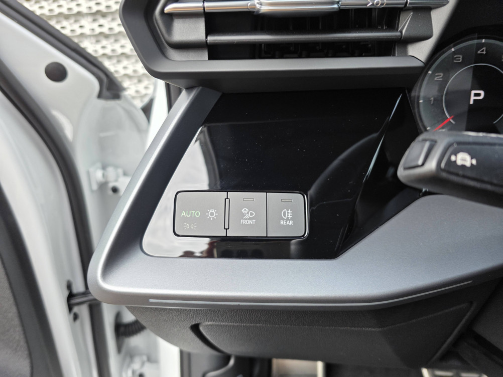 Acheter Audi A3 A3 Sportback TFSI Mild Hybrid 150 S tronic 7 S line 5p occasion dans les concessions du Groupe Faurie