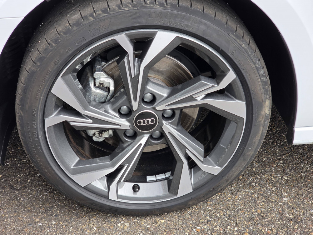 Acheter Audi A3 A3 Sportback TFSI Mild Hybrid 150 S tronic 7 S line 5p occasion dans les concessions du Groupe Faurie