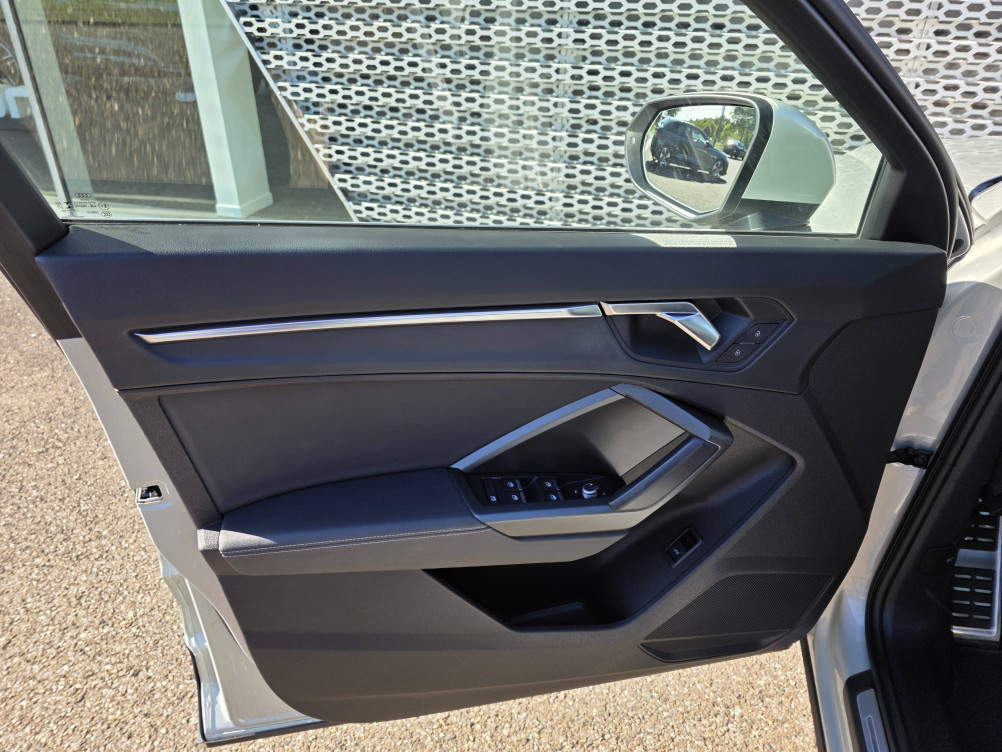 Acheter Audi Q3 Q3 Sportback 35 TFSI 150 ch S tronic 7 S line 5p occasion dans les concessions du Groupe Faurie