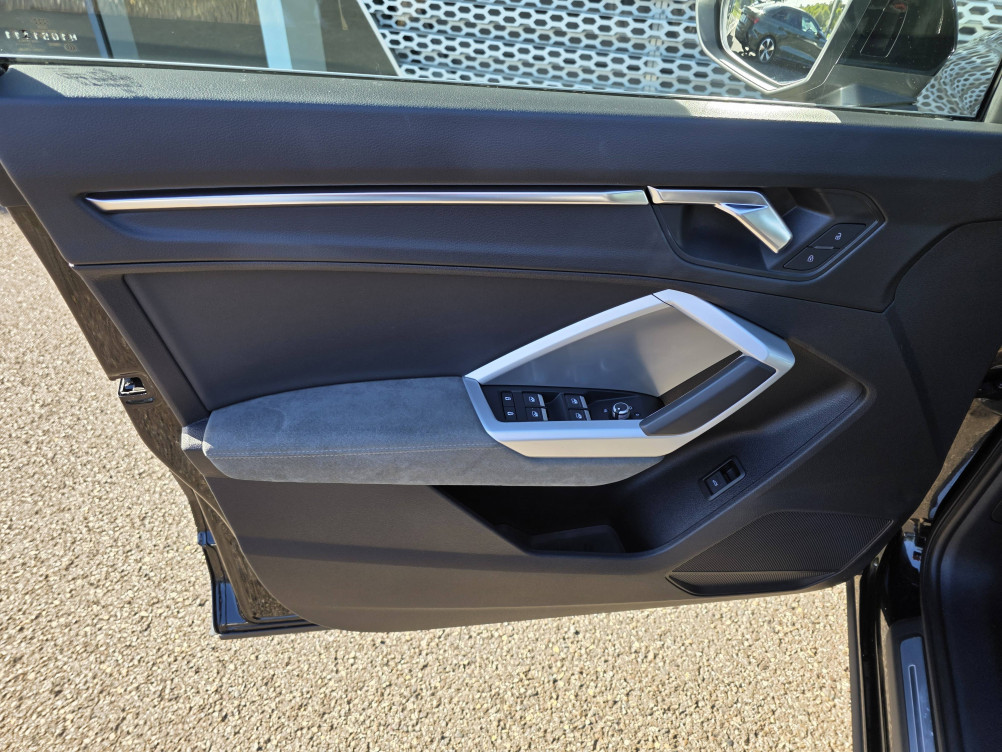 Acheter Audi Q3 Q3 35 TDI 150 ch S tronic 7 Design Luxe 5p occasion dans les concessions du Groupe Faurie