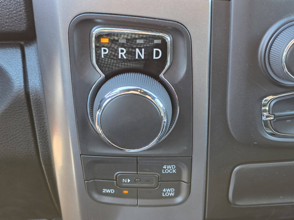 Acheter Dodge RAM Nitro DODGE RAM 1500 Crew Cab SLT WARLOCK 5p occasion dans les concessions du Groupe Faurie