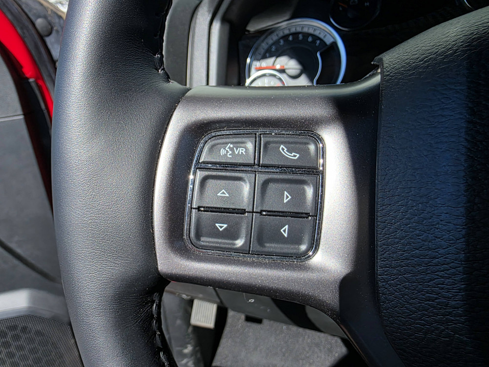 Acheter Dodge RAM Nitro DODGE RAM 1500 Crew Cab SLT WARLOCK 5p occasion dans les concessions du Groupe Faurie