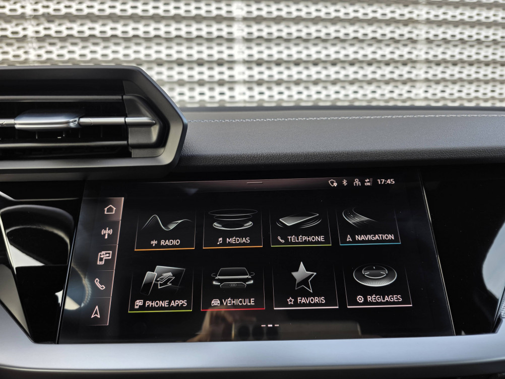 Acheter Audi A3 A3 Sportback 35 TFSI 150 S tronic 7 S Line 5p occasion dans les concessions du Groupe Faurie