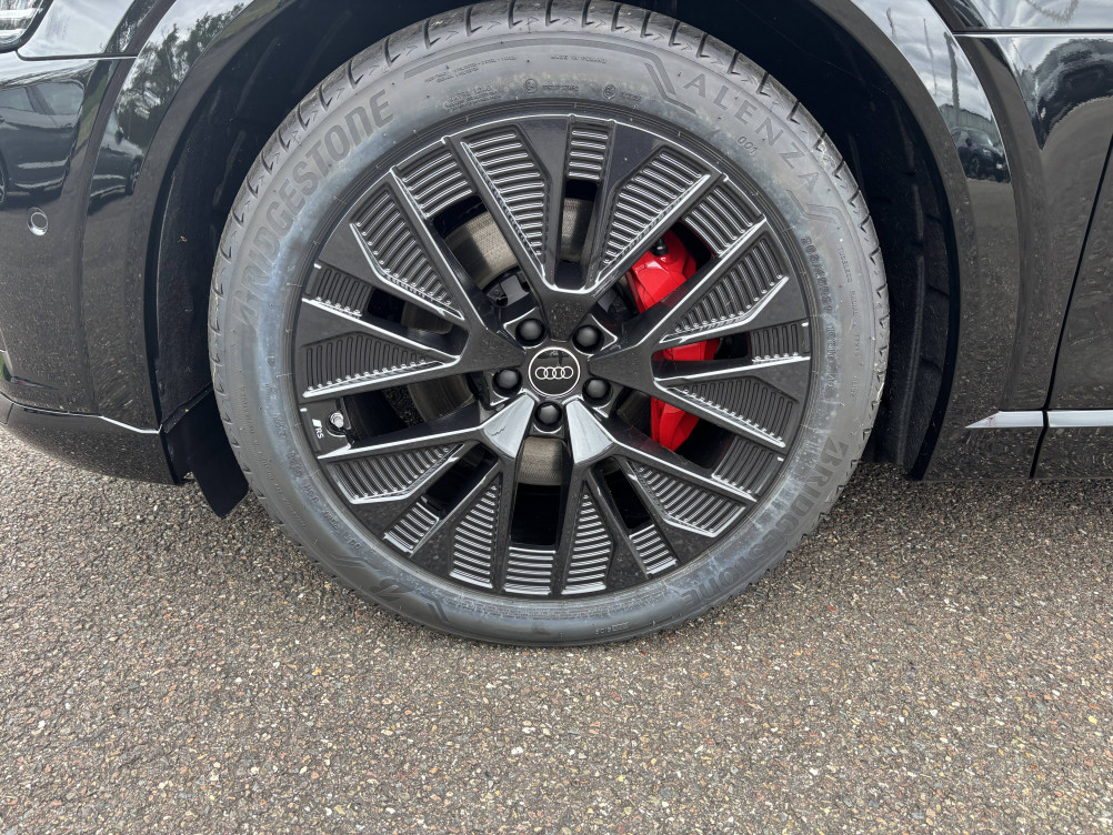 Acheter Audi Q8 e-tron Q8 e-tron Sportback 55 408 ch 114 kWh Quattro S line 5p neuf dans les concessions du Groupe Faurie