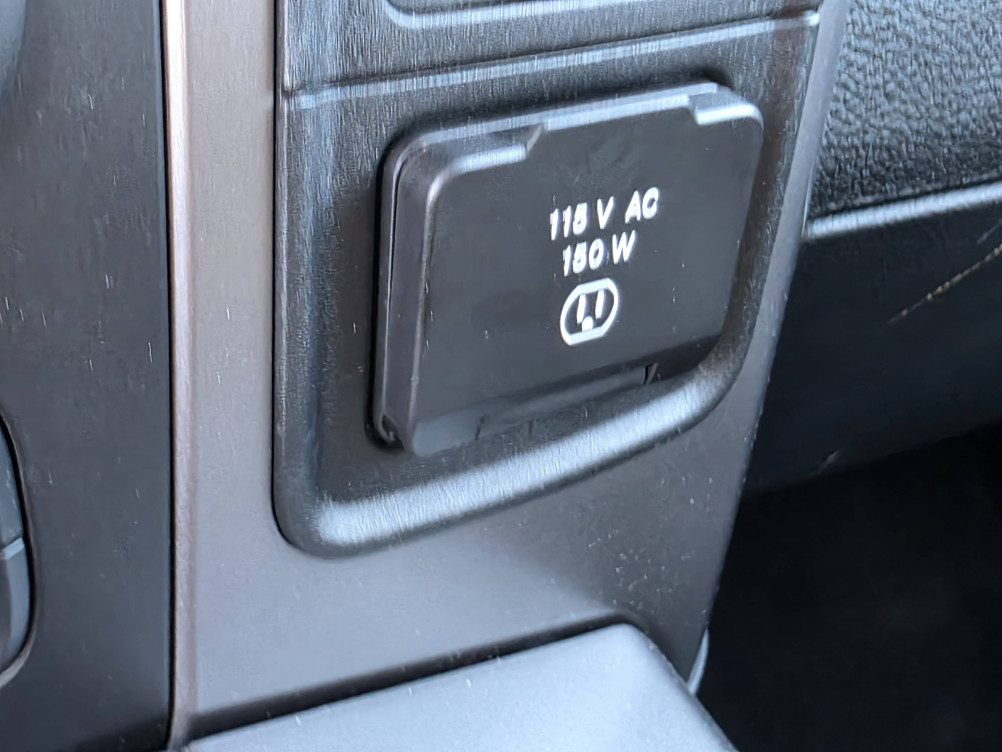 Acheter Dodge RAM Nitro DODGE RAM 1500 Crew Cab SLT WARLOCK 5p occasion dans les concessions du Groupe Faurie