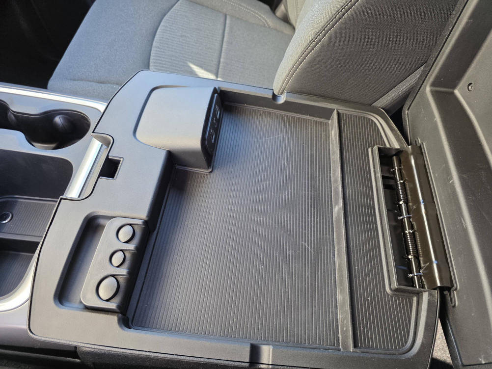 Acheter Dodge RAM Nitro DODGE RAM 1500 Crew Cab SLT WARLOCK 5p occasion dans les concessions du Groupe Faurie