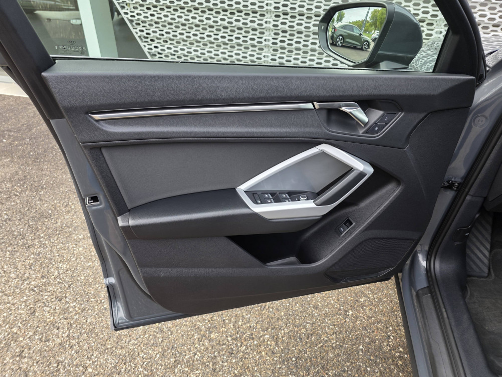 Acheter Audi Q3 Q3 35 TFSI 150 ch S tronic 7 Advanced 5p occasion dans les concessions du Groupe Faurie