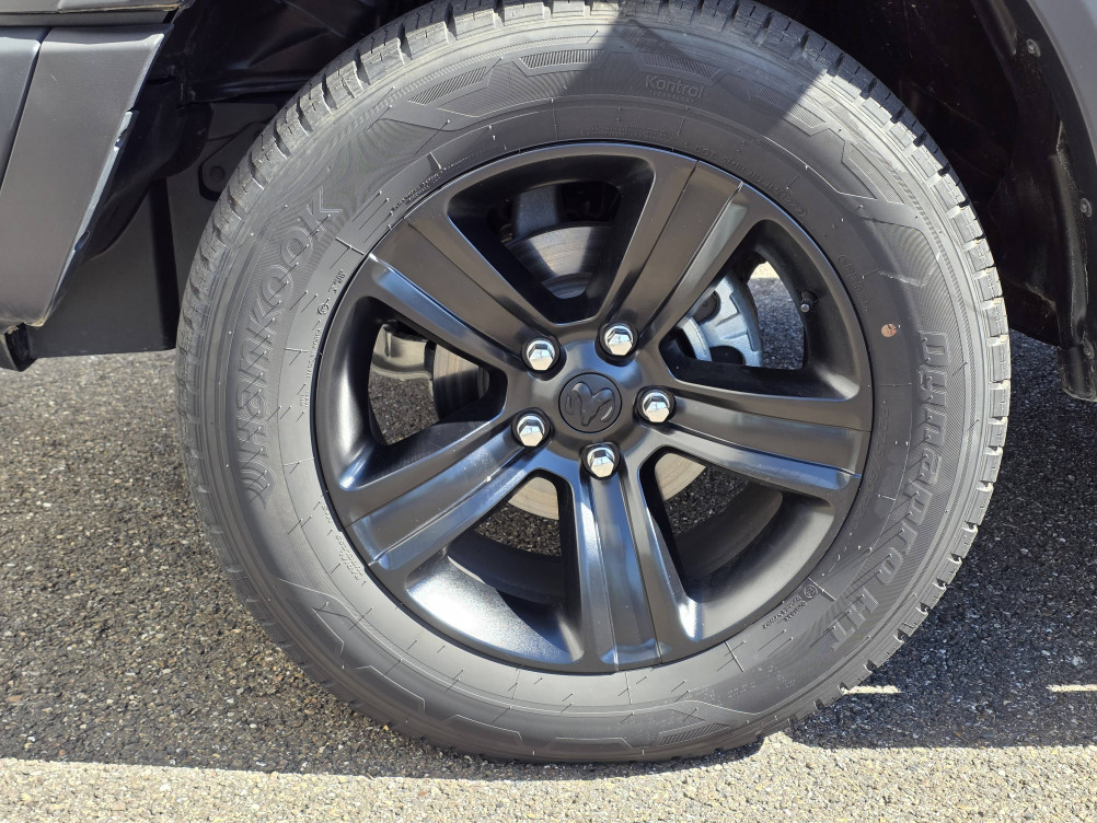 Acheter Dodge RAM Nitro DODGE RAM 1500 Crew Cab SLT WARLOCK 5p occasion dans les concessions du Groupe Faurie