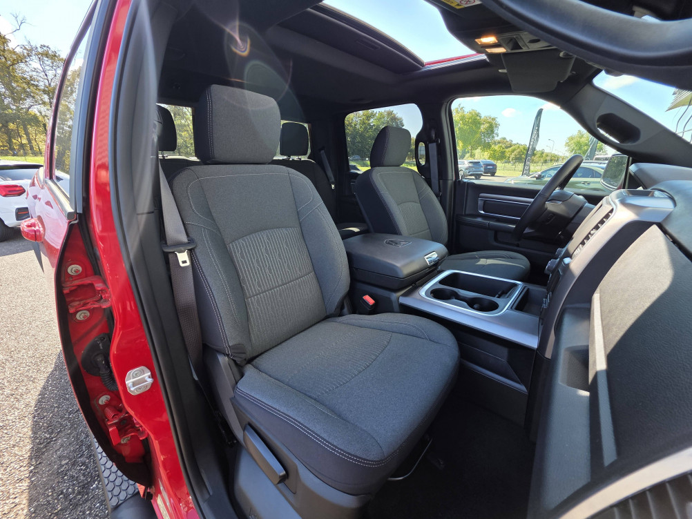 Acheter Dodge RAM Nitro DODGE RAM 1500 Crew Cab SLT WARLOCK 5p occasion dans les concessions du Groupe Faurie