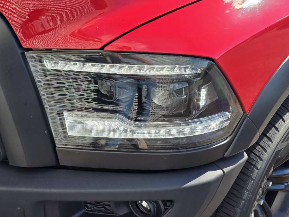 Acheter Dodge RAM Nitro DODGE RAM 1500 Crew Cab SLT WARLOCK 5p occasion dans les concessions du Groupe Faurie