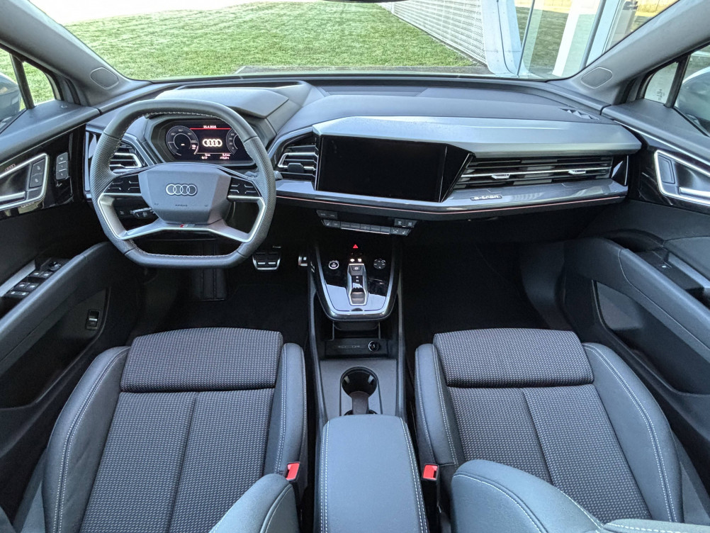 Acheter Audi Q4 Q4 e-tron 45 285 ch 82 kWh  5p neuf dans les concessions du Groupe Faurie