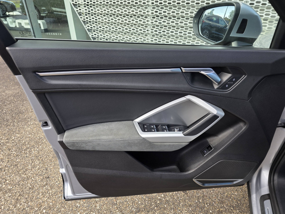 Acheter Audi Q3 Q3 35 TFSI 150 ch S tronic 7 Design Luxe 5p occasion dans les concessions du Groupe Faurie