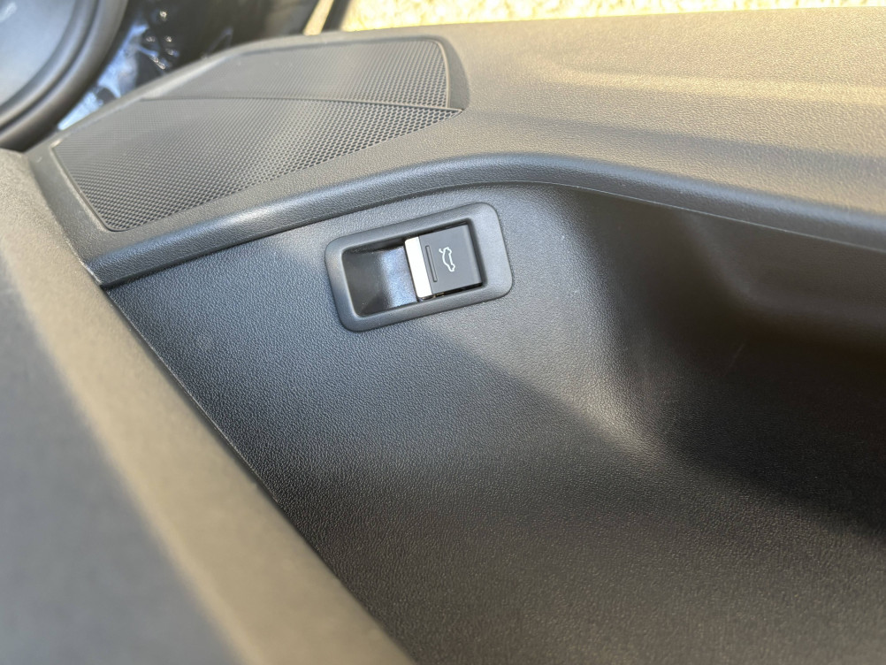 Acheter Audi Q4 Q4 e-tron 45 285 ch 82 kWh S LINE 5p neuf dans les concessions du Groupe Faurie