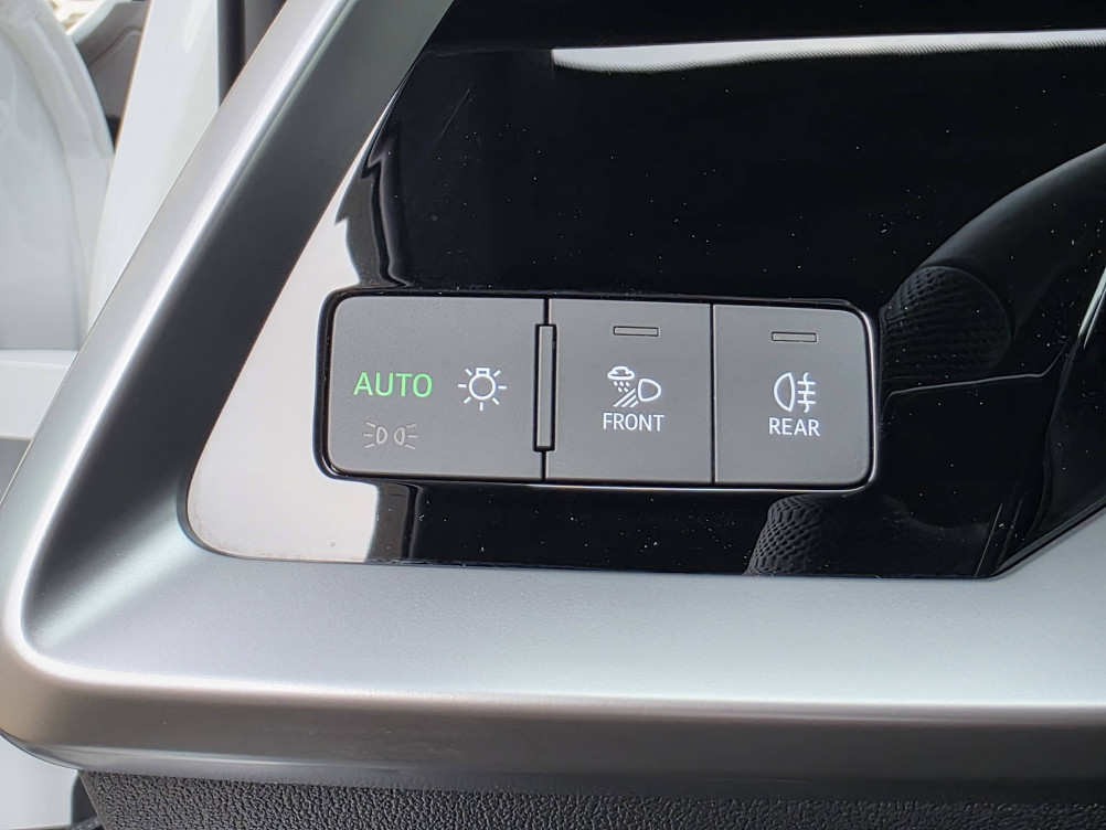 Acheter Audi A3 A3 Sportback 40 TFSIe 204 S tronic 6 S Line 5p neuf dans les concessions du Groupe Faurie