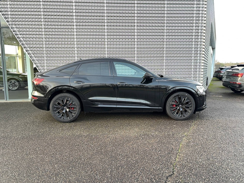Acheter Audi Q8 e-tron Q8 e-tron Sportback 55 408 ch 114 kWh Quattro S line 5p neuf dans les concessions du Groupe Faurie