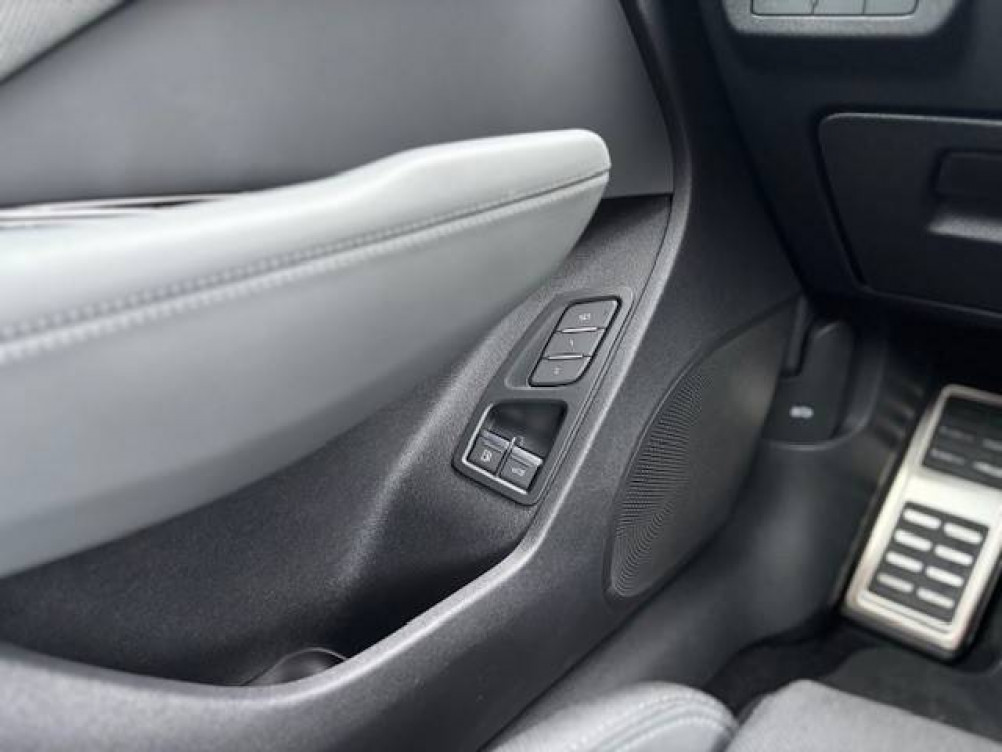 Acheter Audi Q3 Q3 e-hybrid 272 ch S tronic 6 S line 5p neuf dans les concessions du Groupe Faurie