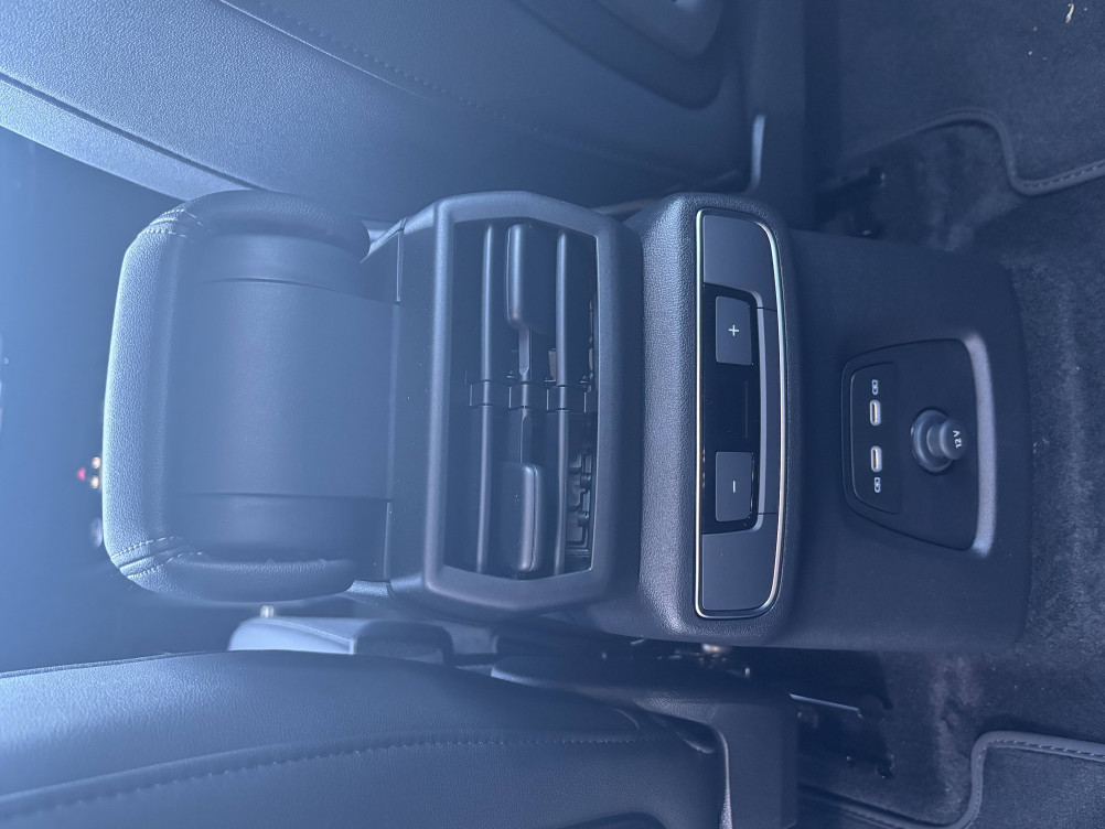 Acheter Audi Q4 Q4 e-tron 45 285 ch 82 kWh S LINE 5p neuf dans les concessions du Groupe Faurie