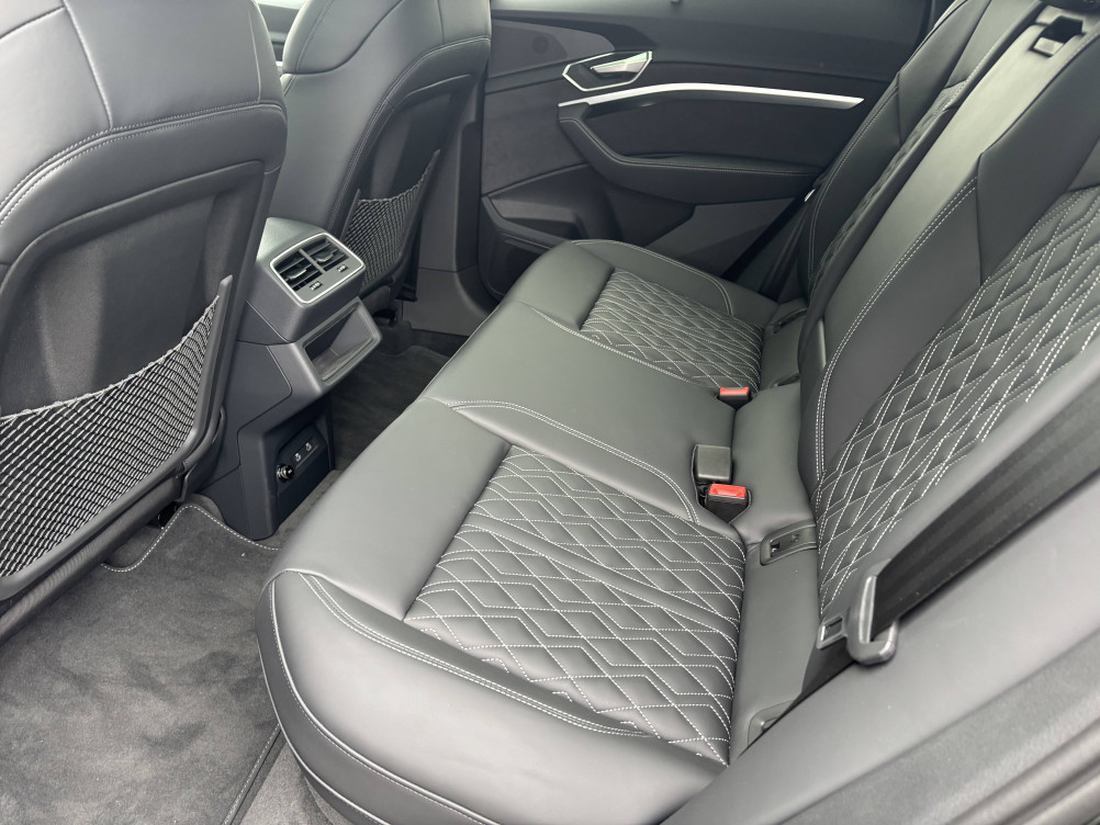 Acheter Audi Q8 e-tron Q8 e-tron Sportback 55 408 ch 114 kWh Quattro S line 5p neuf dans les concessions du Groupe Faurie