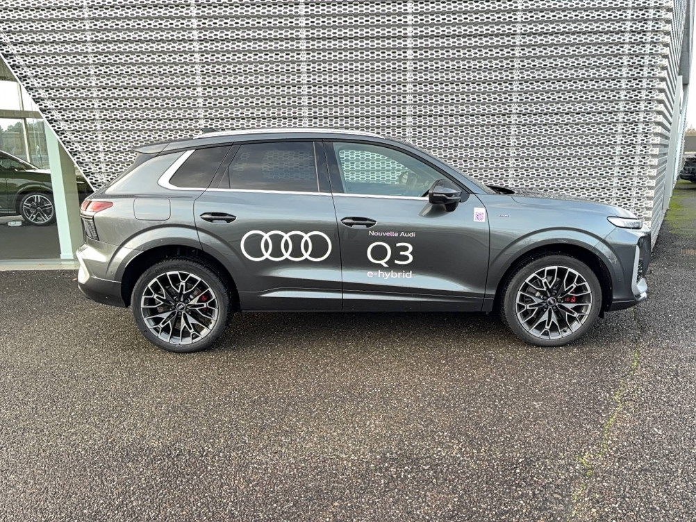Acheter Audi Q3 Q3 e-hybrid 272 ch S tronic 6 S line 5p neuf dans les concessions du Groupe Faurie