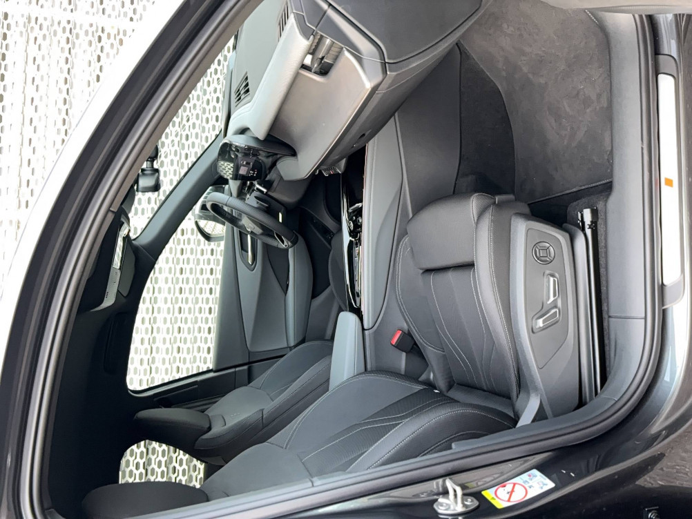 Acheter Audi Q3 Q3 e-hybrid 272 ch S tronic 6 S line 5p neuf dans les concessions du Groupe Faurie