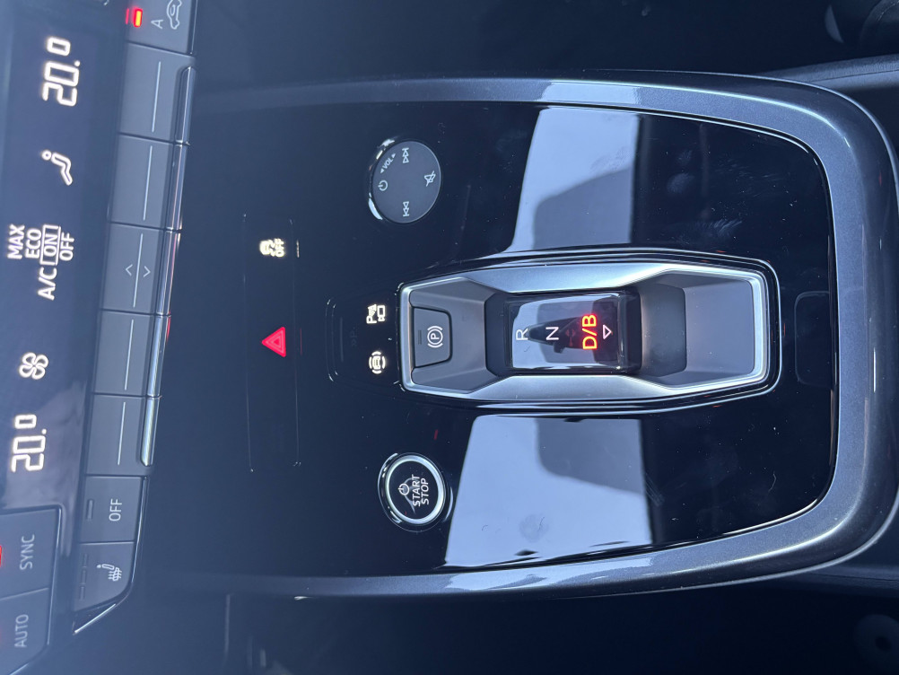 Acheter Audi Q4 Q4 e-tron 45 285 ch 82 kWh S LINE 5p neuf dans les concessions du Groupe Faurie