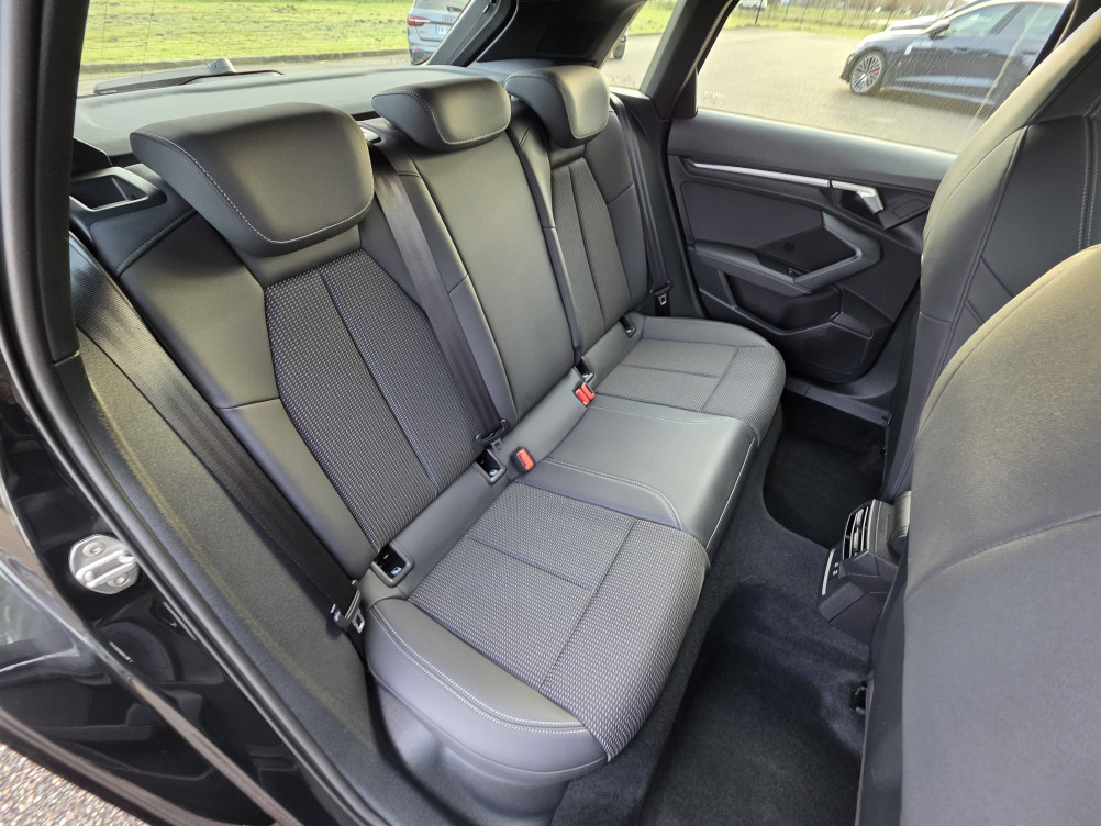 Acheter Audi A3 A3 Sportback 40 TFSIe 204 S tronic 6 S Line 5p occasion dans les concessions du Groupe Faurie