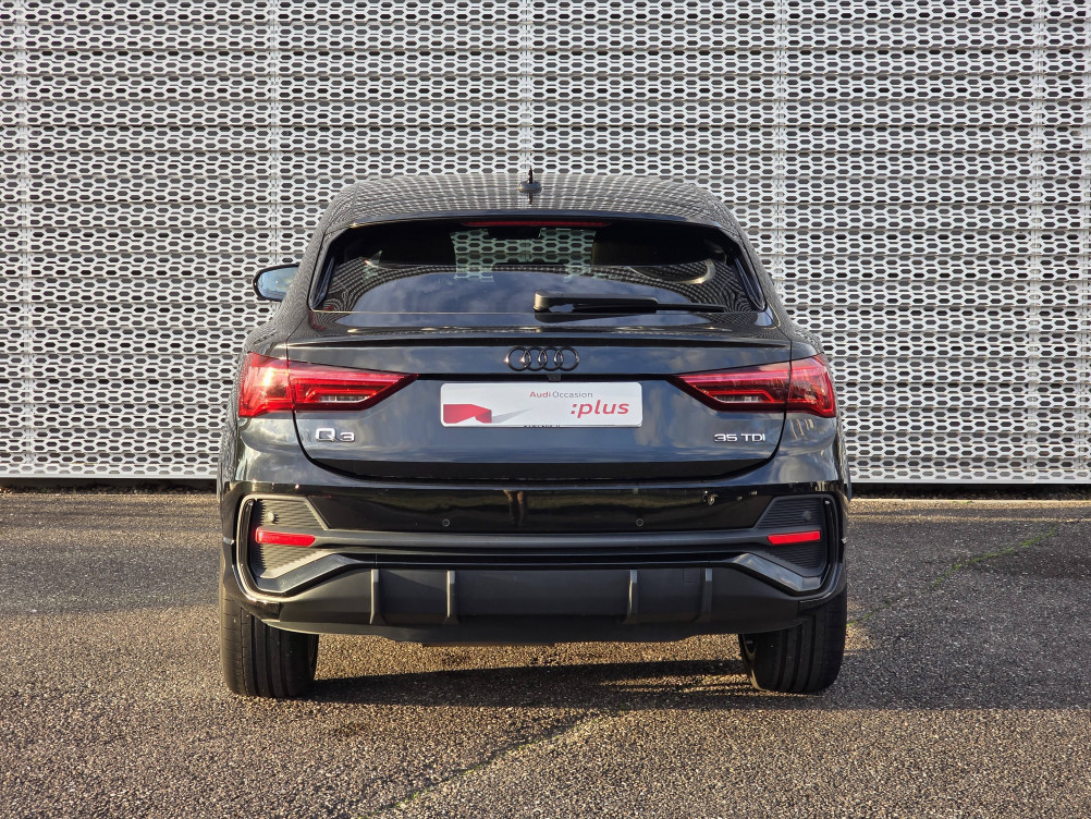Acheter Audi Q3 Q3 Sportback 35 TDI 150 ch S tronic 7 S Edition 5p occasion dans les concessions du Groupe Faurie