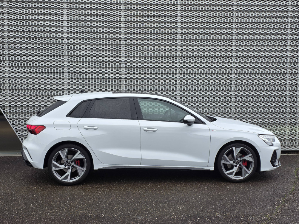 Acheter Audi A3 A3 Sportback TFSI Mild Hybrid 150 S tronic 7 S line 5p occasion dans les concessions du Groupe Faurie