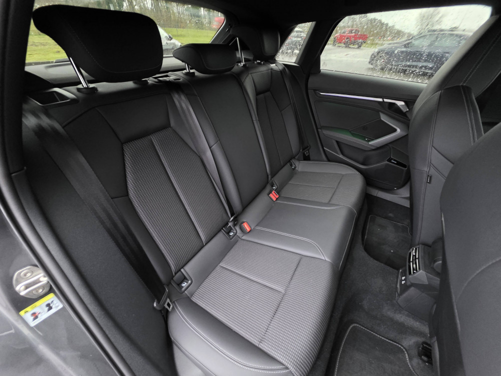 Acheter Audi A3 A3 Sportback TFSI Mild Hybrid 150 S tronic 7 S line 5p occasion dans les concessions du Groupe Faurie