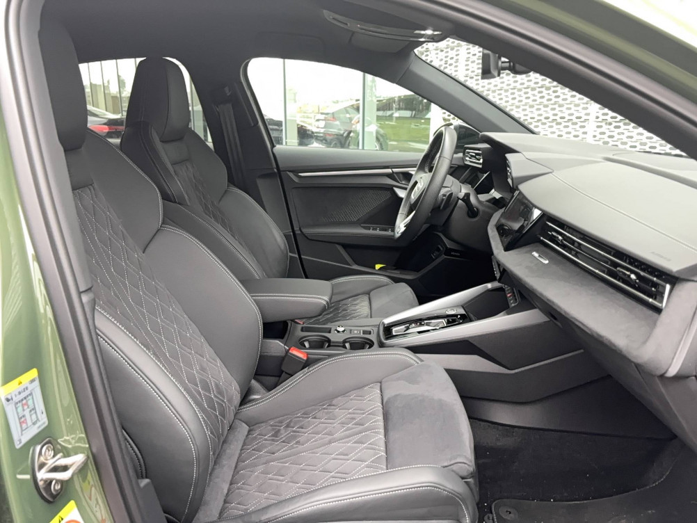 Acheter Audi A3 A3 Berline 35 TFSI Mild Hybrid 150 S tronic 7 S line 4p neuf dans les concessions du Groupe Faurie
