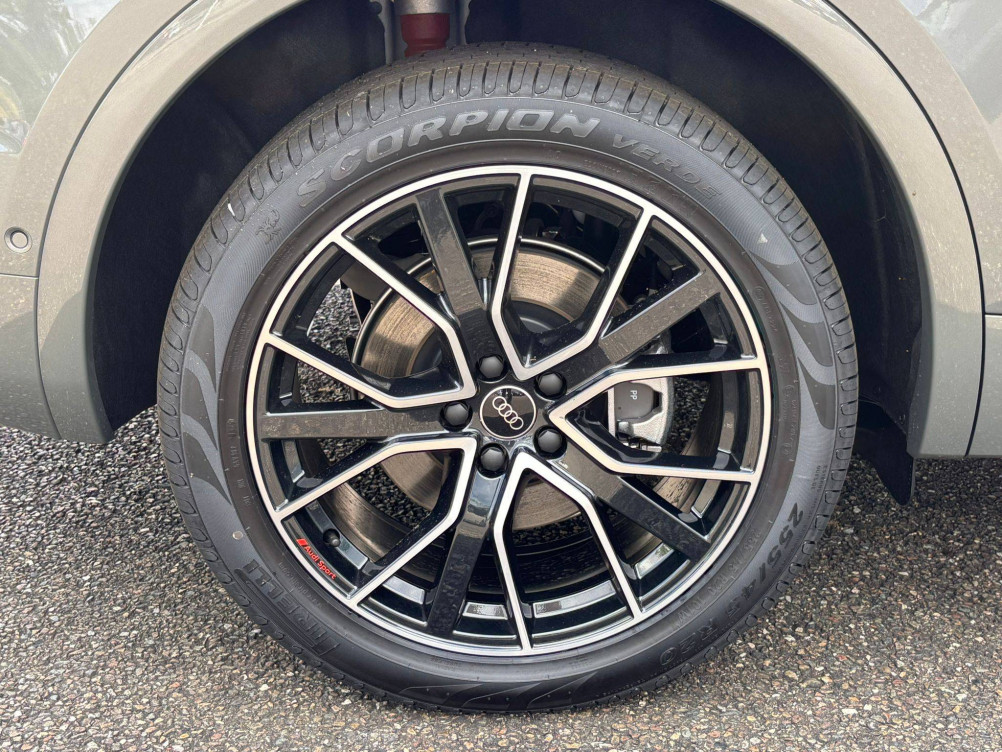 Acheter Audi Q5 Q5 Sportback 50 TFSIe 299 S tronic 7 Quattro Black Edition 5p neuf dans les concessions du Groupe Faurie